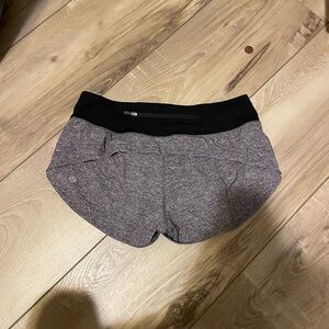 Lululemon 2.5” speed up shorts size 4! Gray.